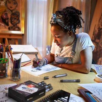 Arteza Bullet-Nib Oil-Based Markers, A002 Mars Black - 12 Piece 3 Arteza Bullet-Nib Oil-Based Markers, A002 Mars Black - 12 Piece - Image 3